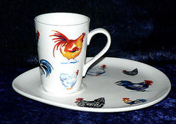 Chicken / cockerel / rooster snack plate & mug set.  TV snack tray