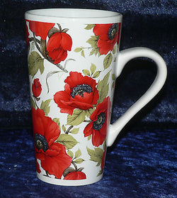 Poppy chintz Pattern ceramic large latte mug  3/4pt capacity