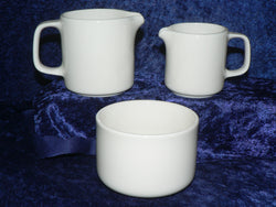White porcelain milk jug in choice of 2 sizes or open sugar bowl