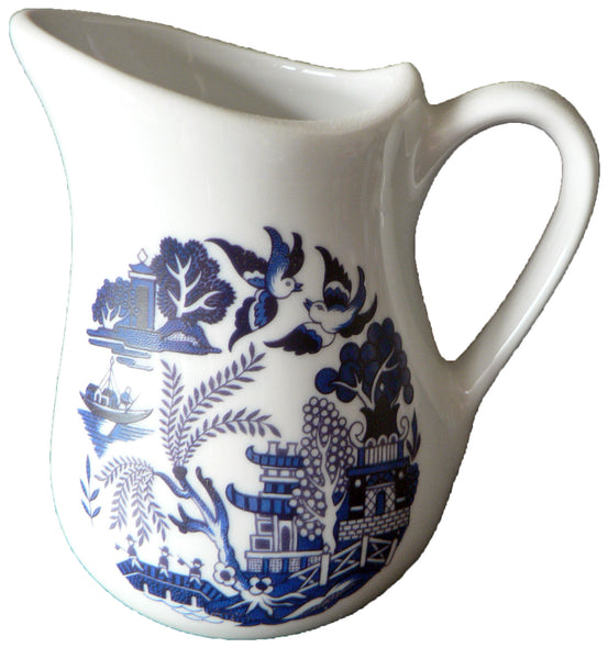 Blue willow pattern porcelain cream/milk jug - small 0.125 litres