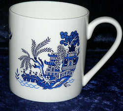 Blue willow 1 pint bone china mug