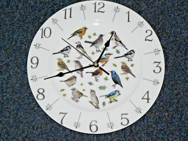 Garden Birds 11" large ceramic wall clock - gift boxed.Robin Wren Thrush